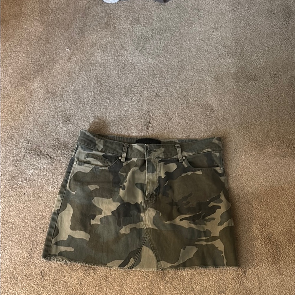 Kendall & Kylie Green Brown Cargo Mini Skirt